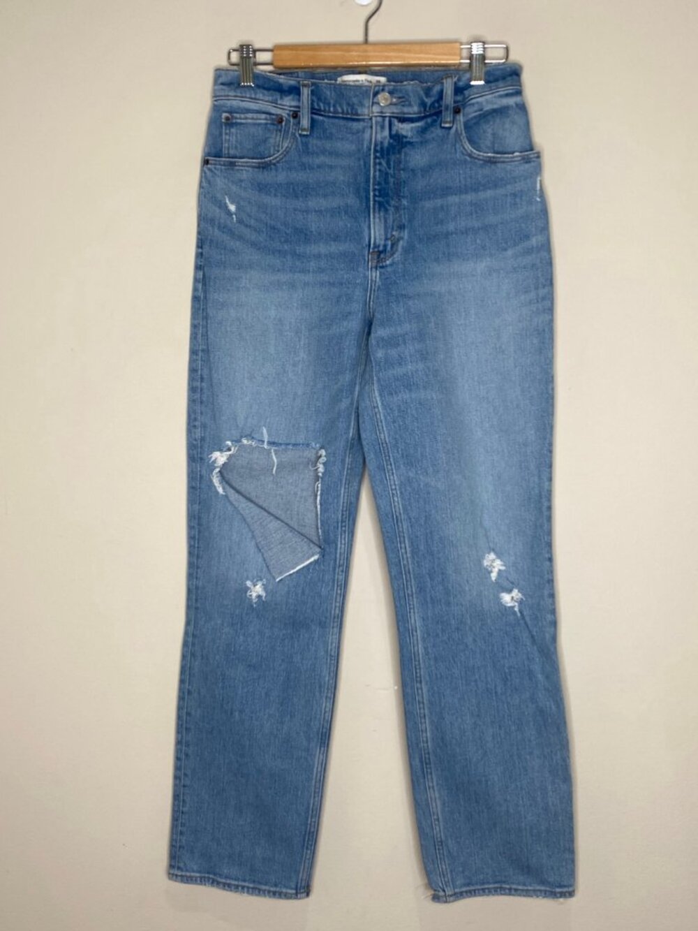 Abercrombie Ultra High Rise 90s Straight Ripped Knee Jeans
